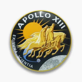 Misiunea Apollo 13 Logo-Ul Personalizabil Moale Butonul Pin Moda Cadou Decor Bijuterii De Desene Animate Iubit De Metal Pălărie Femei Creative Pin Rever
